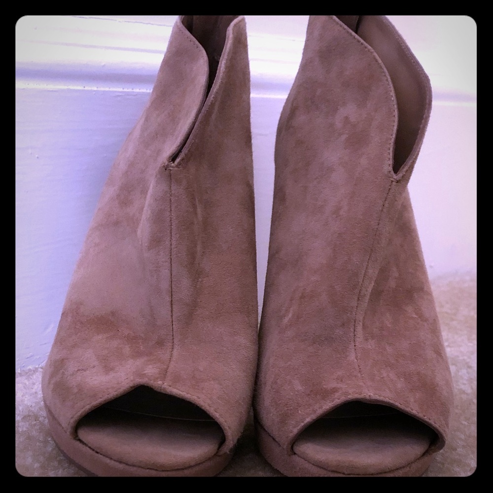Nine West BOOTIES